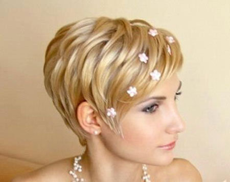 Brides Hairstyles for Short Hair 12