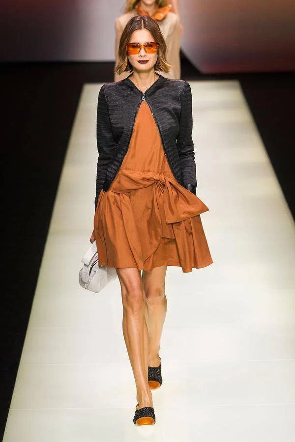 defile emporio armani printemps ete 2016 milan look 23