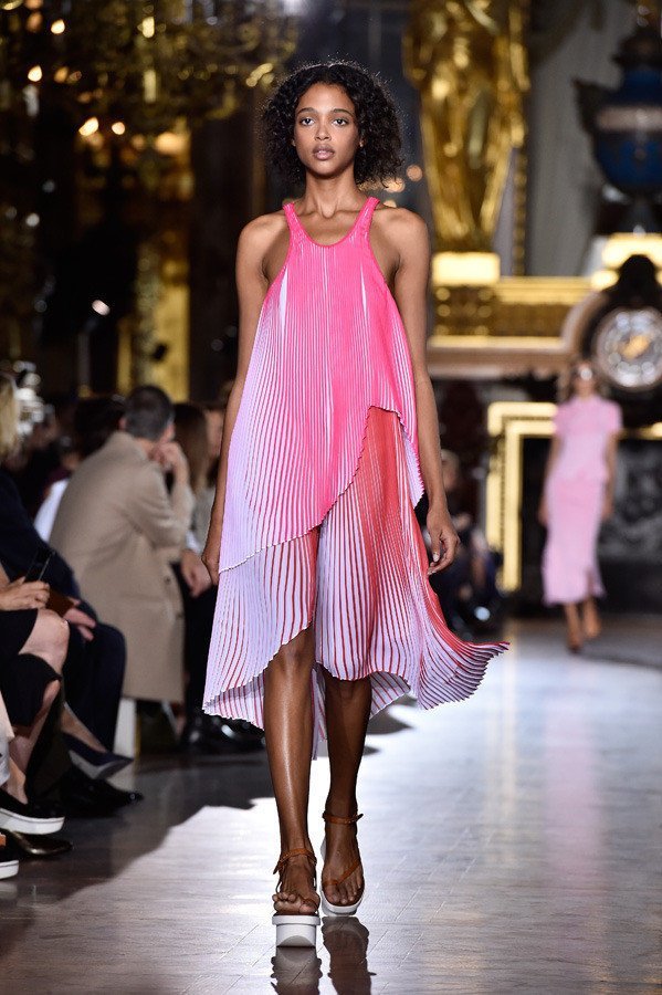 stella mccartney paris fashion week spring summer 2016 05 1 1b16t5h 1b16t6l