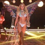 2015+Victoria+Secret+Fashion+Show+Runway+FSBs4P4rbNex