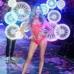 2015+Victoria+Secret+Fashion+Show+Runway+WF7wpAJDna_x