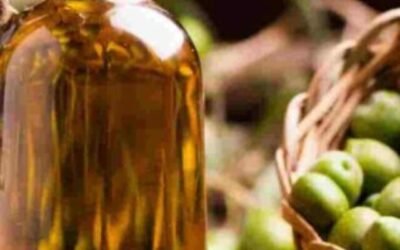 10 Amazing Beauty Hacks of Olive Oil