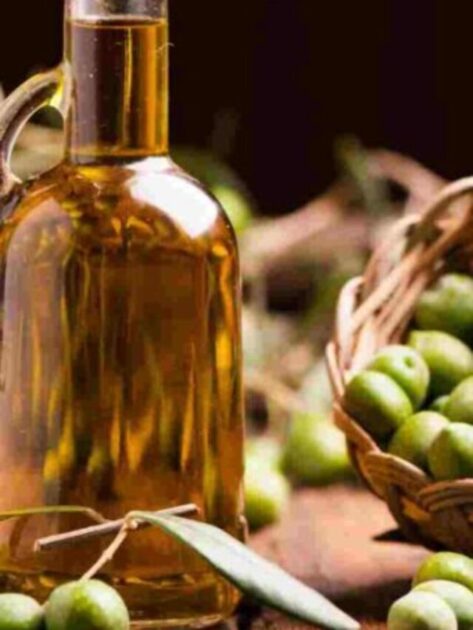 10 Amazing Beauty hacks of Olive Oil