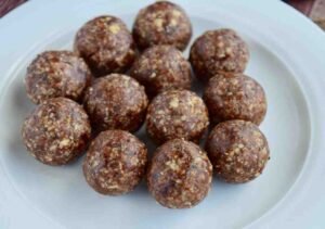 Dates Energy Balls -