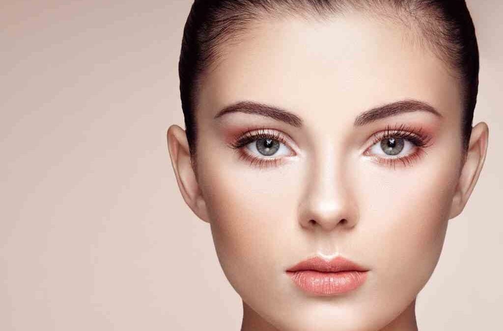 Mary Phillips Makeup Technique