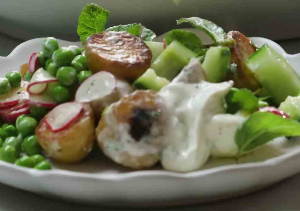 Crispy Potatoes and Zingy Vegetable Salad Recipe Crispy Potatoes and Zingy Vegetable Salad