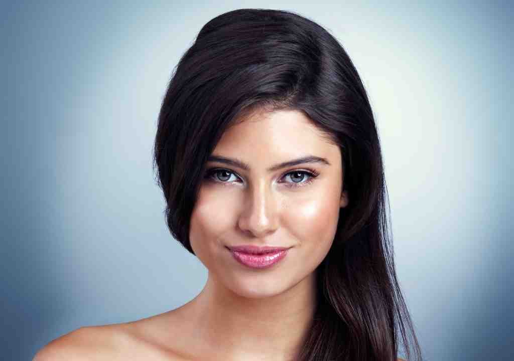 Dewy Summer Makeup Look: Effortless Freshness and Luminosity Unleashed Dewy Summer Makeup Look