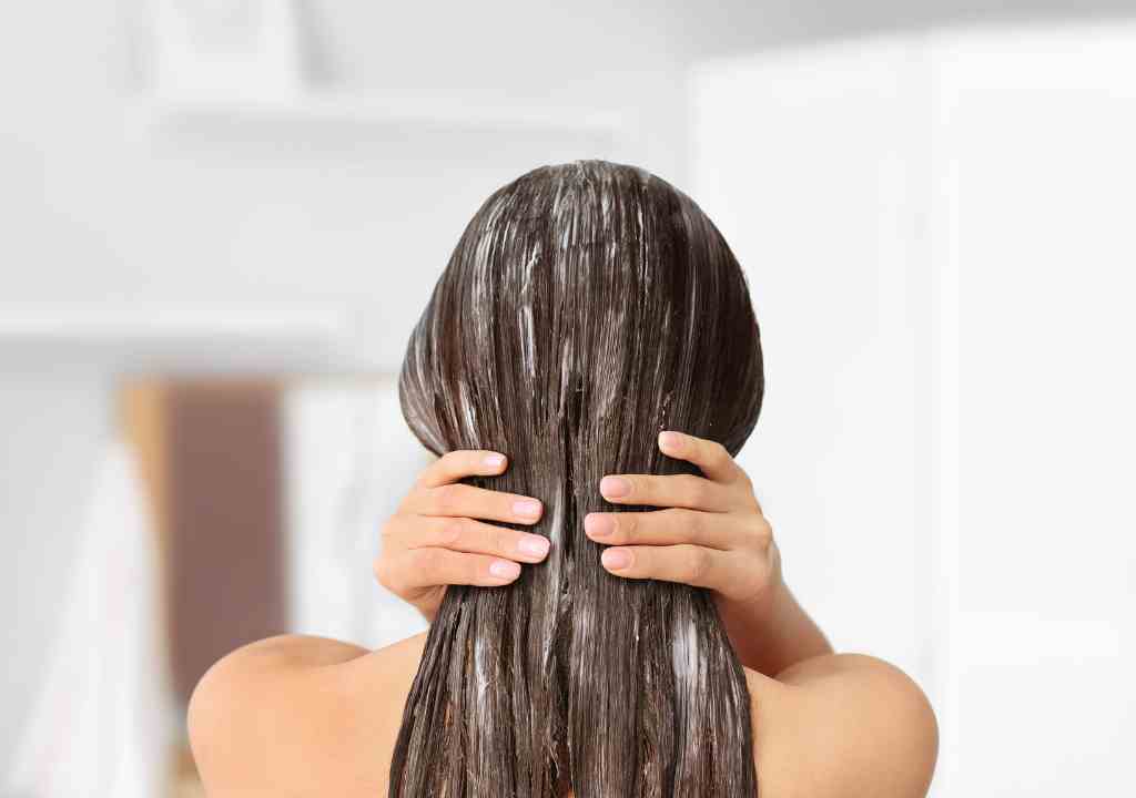 How to Get Rid of Frizzy Hair Permanently with Home remedies