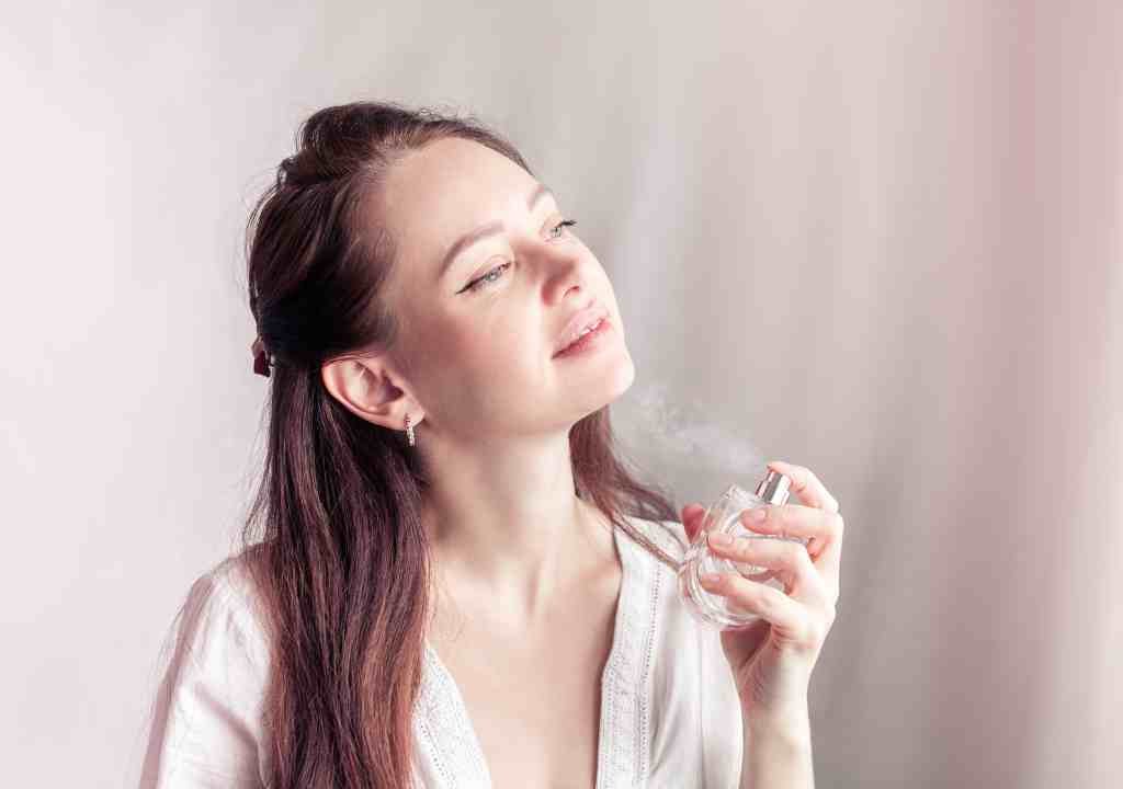 8 Best Long Lasting Winter Perfumes for Women in 2023 long lasting winter perfumes for women