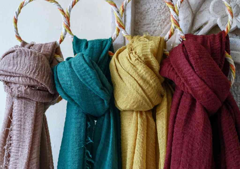Discover the Best Hijab Fabrics to Keep You Comfortable All Summer Long Best Hijab Fabrics for Summer