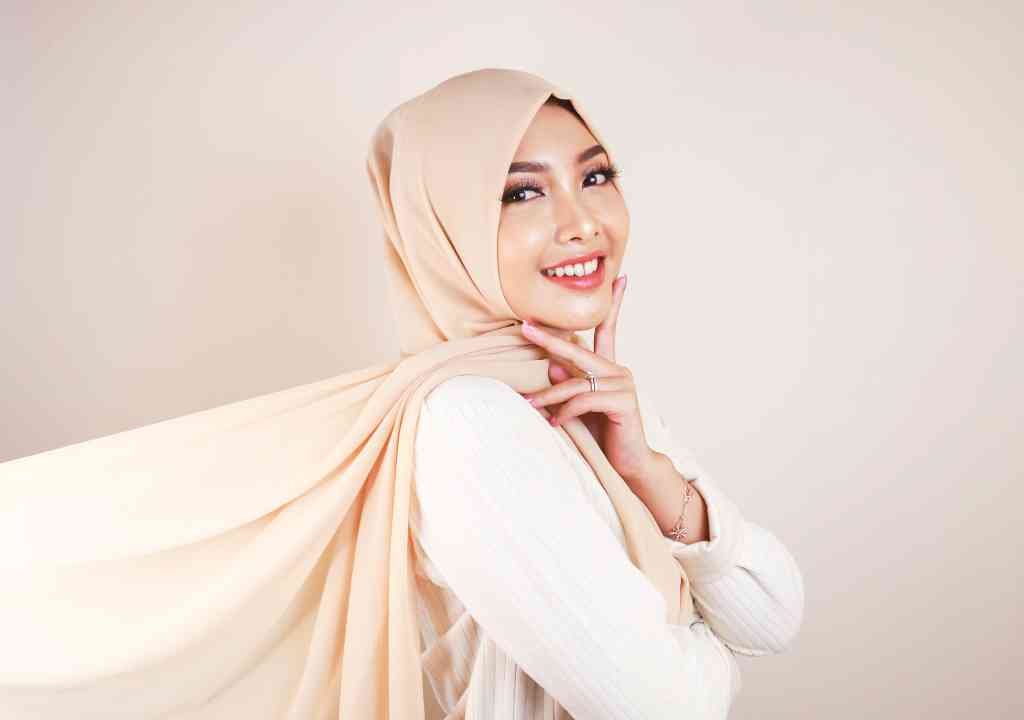 best hijab fabrics for summer