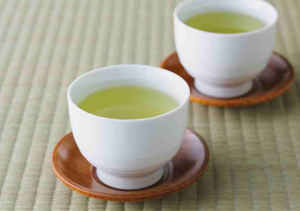10 Best Morning Drinks for Glowing Skin in 2025 |Backed by Science & Ayurveda Green tea with EGCG for anti-aging skin benefits