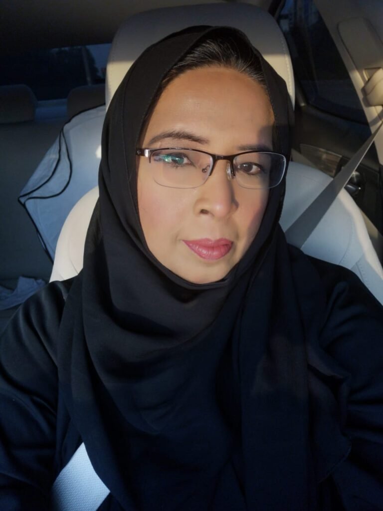 About Noreen Fahad About Noreen Fahad, founder and writer of MyBreezyLife UK beauty blog