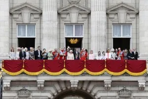 Le prince George a vole la vedette lors des celebrations de l anniversaire de la reine Elizabeth