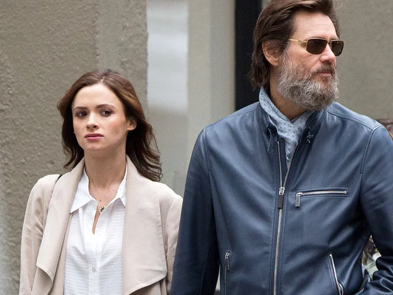 Jim Carrey : His girlfriend committed suicide