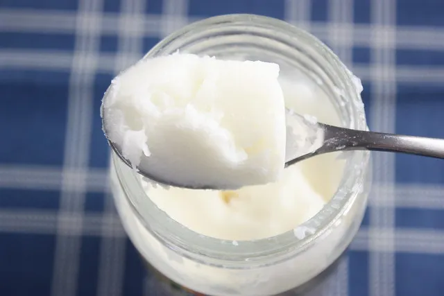 Shaving with Coconut Oil: Is it Worth Trying and How to Do it?